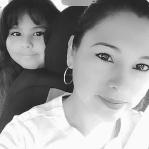 Meet your Posher, Isabel